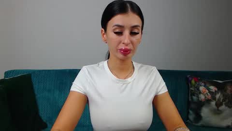 Snapshot of sara_daisy chatting on 02.24.26 Im Sara I am happy to be here online show from 02.24.26