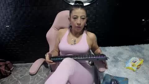 no limits sarah online show from 11.04.25