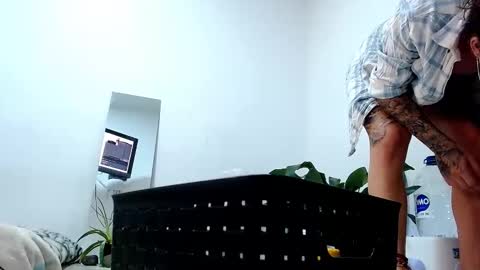 sara_johnson__ online show from 11.05.25