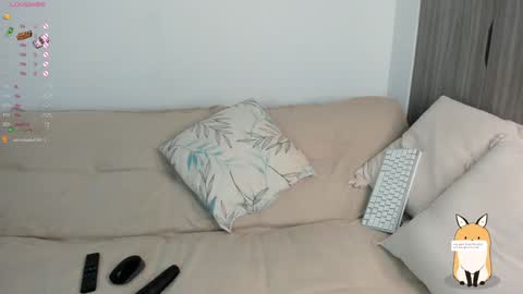 Sara  new account  give me thomb up  Follow me   help me reach 15k followers again   online show from 02.04.25