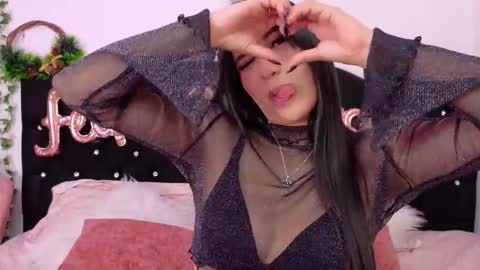 Sara  online show from 12.04.25