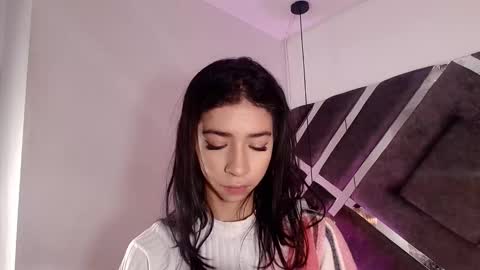 sara_lopee1 online show from 10.06.25