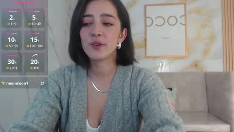 Snapshot of sara_lopez_s chatting on 10.23.25 Sara online show from 10.23.25