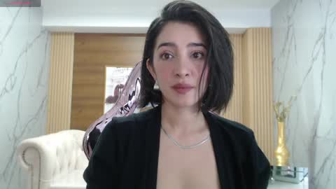 Snapshot of sara_lopez_s chatting on 04.10.26 Sara online show from 04.10.26