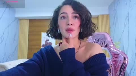 Snapshot of sara_lopez_s chatting on 06.25.26 Sara online show from 06.25.26