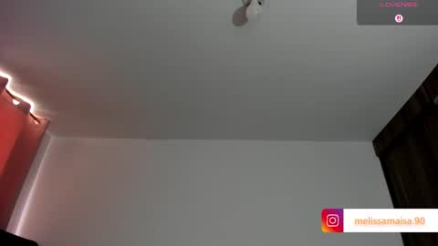 SARA    INDEPENDENT MODEL online show from 10.27.25