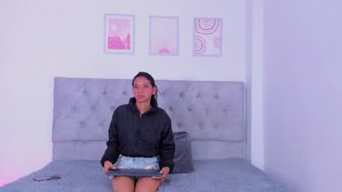 Sara  Neith online show from 08.05.26