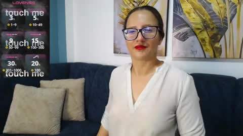 Snapshot of sara_marrisson chatting on 04.25.26 Sara online show from 04.25.26