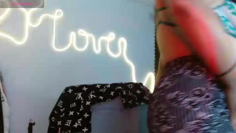 sara online show from 10.22.25