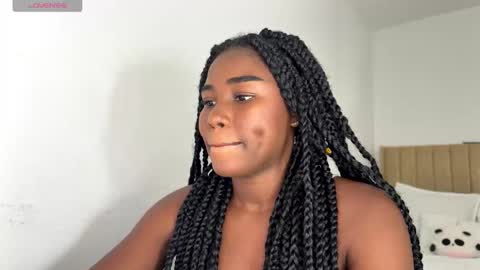 Sara online show from 10.26.25