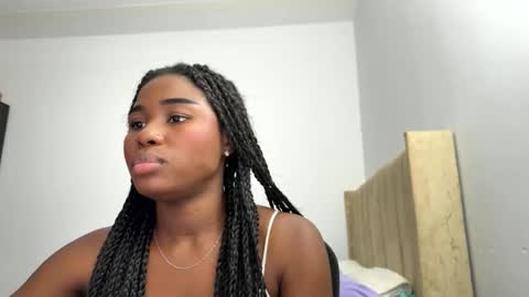 Snapshot of sara_muscle chatting on 03.23.26 Sara online show from 03.23.26