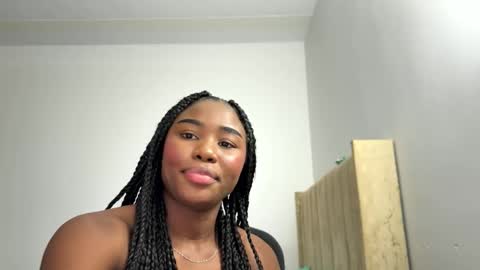 Snapshot of sara_muscle chatting on 03.29.26 Sara online show from 03.29.26