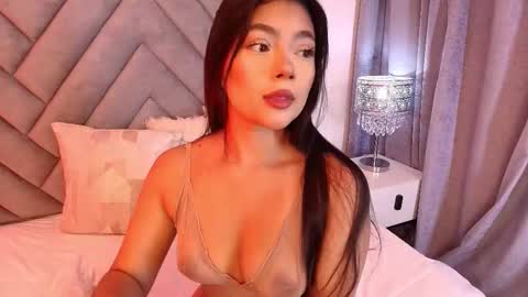 sara_owens7 online show from 03.17.26