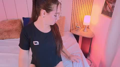 Sara online show from 04.30.26