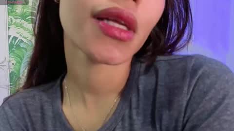 sara  online show from 11.10.25