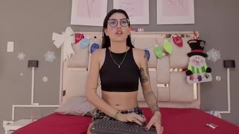 sara online show from 11.25.25