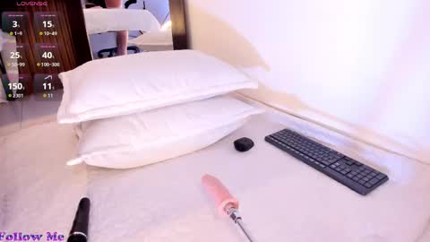 Snapshot of saraa_romero chatting on 02.17.26 sara online show from 02.17.26