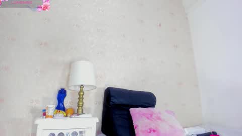 saraacollinss online show from 10.15.25