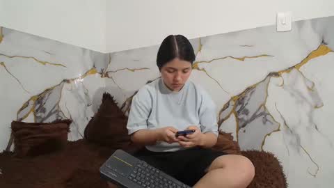 sara and thomas online show from 12.14.25