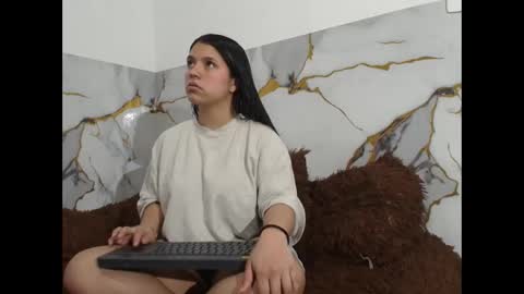 sara and thomas online show from 01.06.26