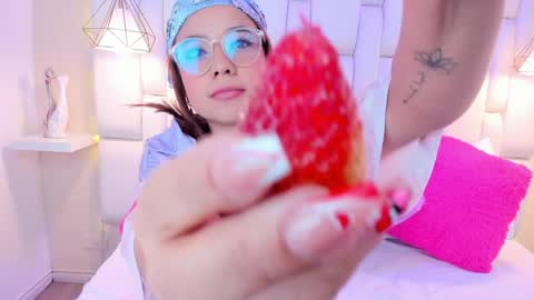 Sara online show from 04.17.26