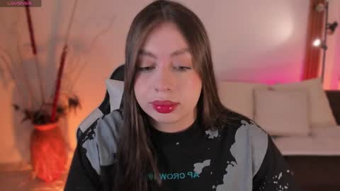 sara cavali online show from 04.14.26