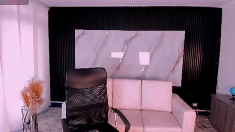 Snapshot of saracorraless chatting on 07.01.26 Sara Everyday From 1430 to 2130 Col Time online show from 07.01.26