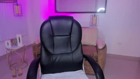 saracruz online show from 03.18.26