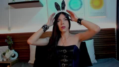 Snapshot of saracutie_ chatting on 04.06.26 Sara online show from 04.06.26
