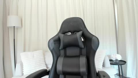 Sara Desire online show from 04.16.26