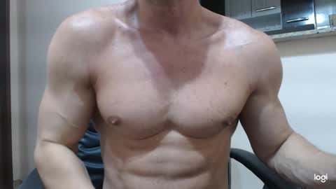 Snapshot of saradorj92 chatting on 12.10.24 saradorj92 online show from 12.10.24