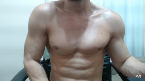 Snapshot of saradorj92 chatting on 12.21.24 saradorj92 online show from 12.21.24