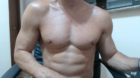 Snapshot of saradorj92 chatting on 01.10.25 saradorj92 online show from 01.10.25