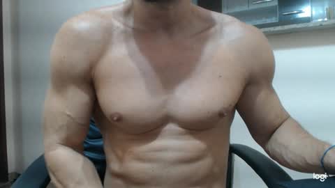 Snapshot of saradorj92 chatting on 01.27.25 saradorj92 online show from 01.27.25