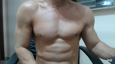 Snapshot of saradorj92 chatting on 02.05.25 saradorj92 online show from 02.05.25