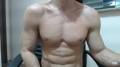 Snapshot of saradorj92 chatting on 02.14.25 saradorj92 online show from 02.14.25