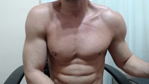 Snapshot of saradorj92 chatting on 09.13.25 saradorj92 online show from 09.13.25