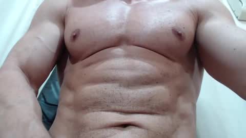 Snapshot of saradorj92 chatting on 10.13.25 saradorj92 online show from 10.13.25