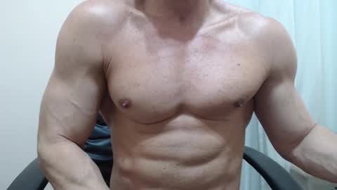 Snapshot of saradorj92 chatting on 10.20.25 saradorj92 online show from 10.20.25