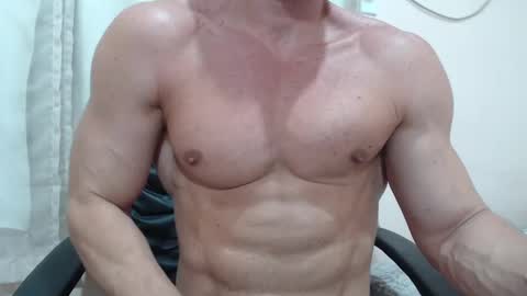 Snapshot of saradorj92 chatting on 11.19.25 saradorj92 online show from 11.19.25