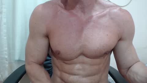 Snapshot of saradorj92 chatting on 11.23.25 saradorj92 online show from 11.23.25