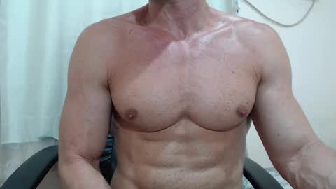 Snapshot of saradorj92 chatting on 11.23.25 saradorj92 online show from 11.23.25