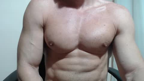 saradorj92 online show from 03.19.26