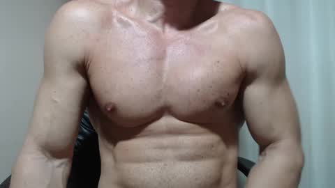 saradorj92 online show from 03.23.26