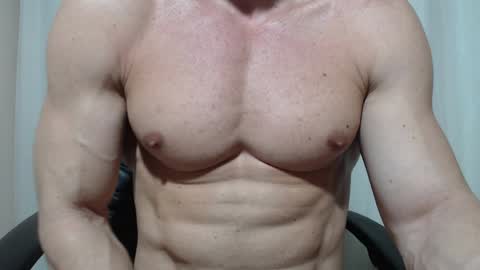 saradorj92 online show from 04.04.26