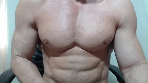 saradorj92 online show from 04.20.26