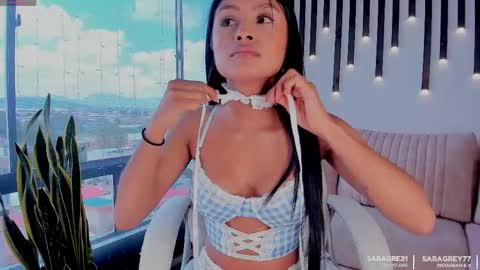 Sara Grey online show from 12.17.25