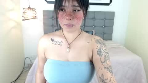 Snapshot of sarah__moon1 chatting on 06.16.26 Sarah Moon online show from 06.16.26