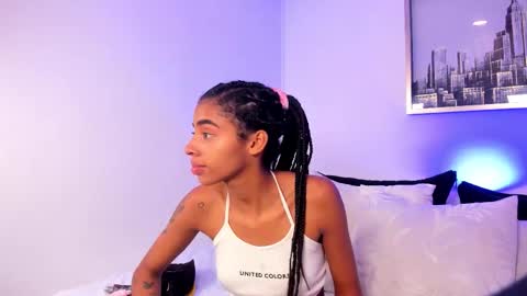 Snapshot of sarah_ashbourne chatting on 10.27.25 sarah_ashbourne online show from 10.27.25