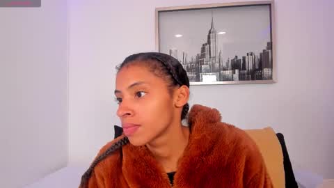 Snapshot of sarah_ashbourne chatting on 11.17.25 sarah_ashbourne online show from 11.17.25